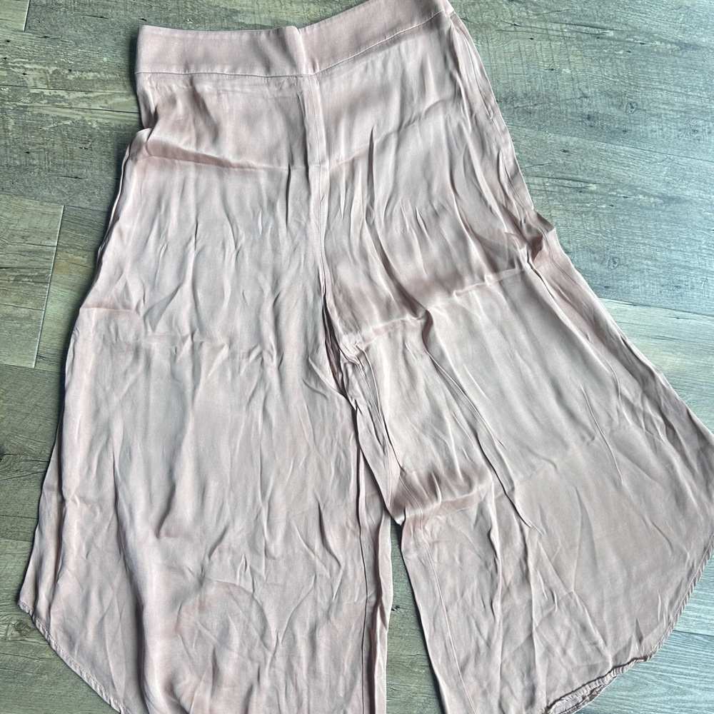 Flowy Pink Wide-Leg Pants